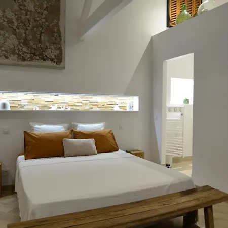 D'hôtes A La Clé Des Champs 3*