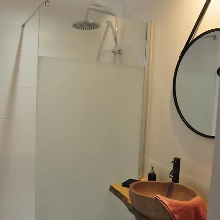 D'hôtes A La Clé Des Champs Bed & Breakfast Varen