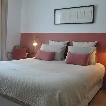 D'hotes A La Cle Des Champs فندق مبيت وإفطار