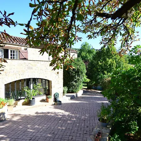 D'hotes A La Cle Des Champs Bed & Breakfast Varen