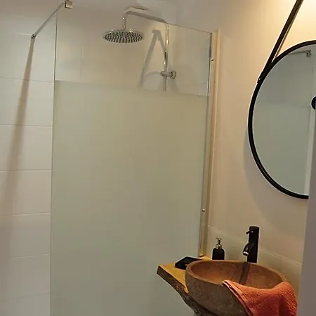 Oda ve Kahvaltı D'hotes A La Cle Des Champs